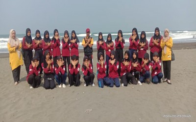 PMR PRANADIPA GELAR OUTING CLASS KE PANTAI WIDARA PAYUNG CILACAP